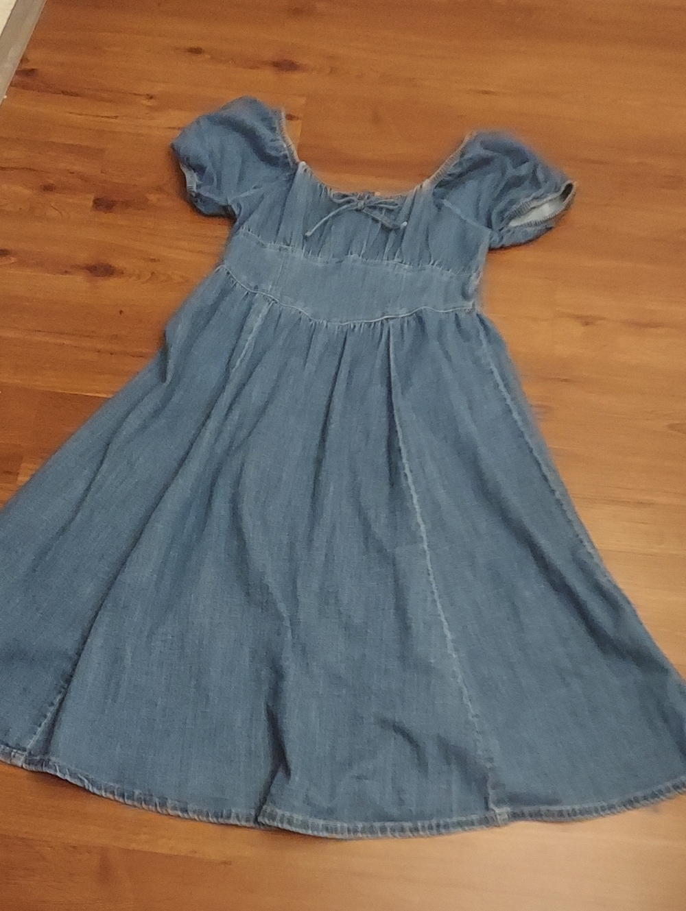 LC Lauren Conrad Chambray Puff-Sleeve Midi Dress in Blue